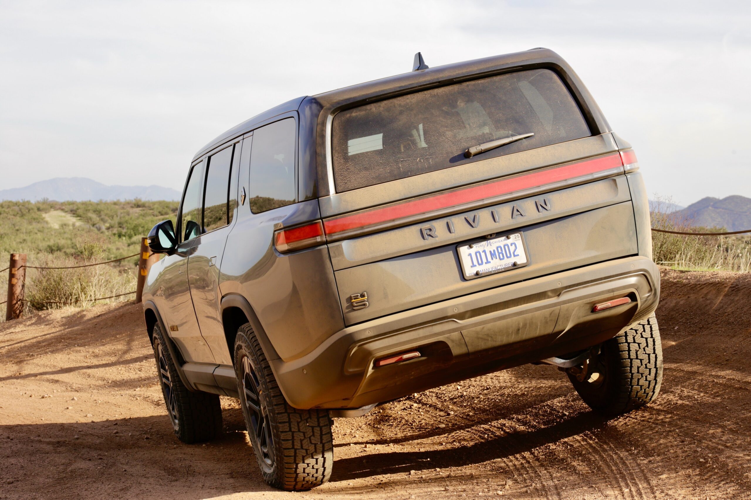 2025 Rivian R1S Review: A Game-Changer in Electric SUVs