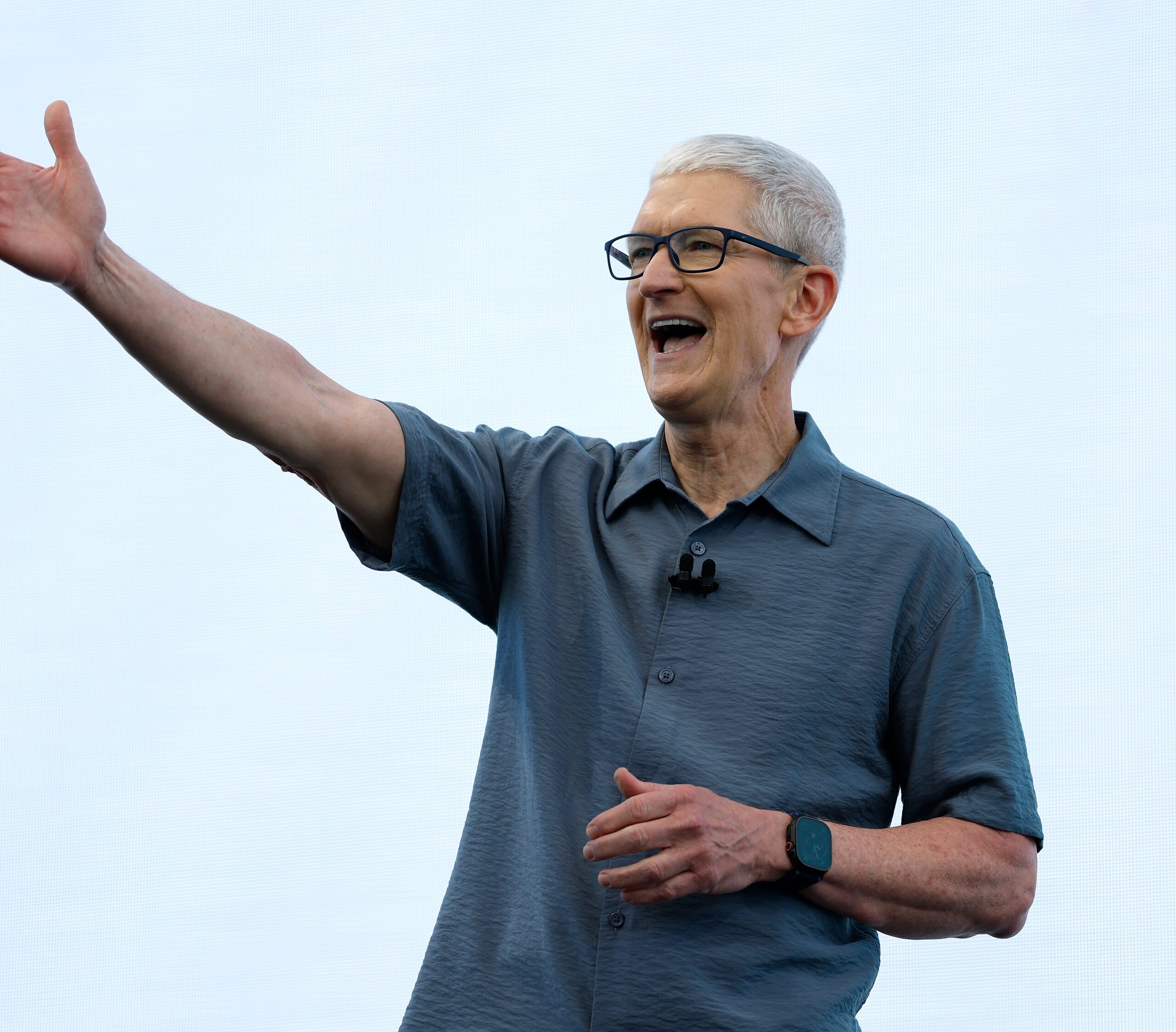 Apple CEO Tim Cook Open to AI Acquisitions as Company Boosts AI Investment