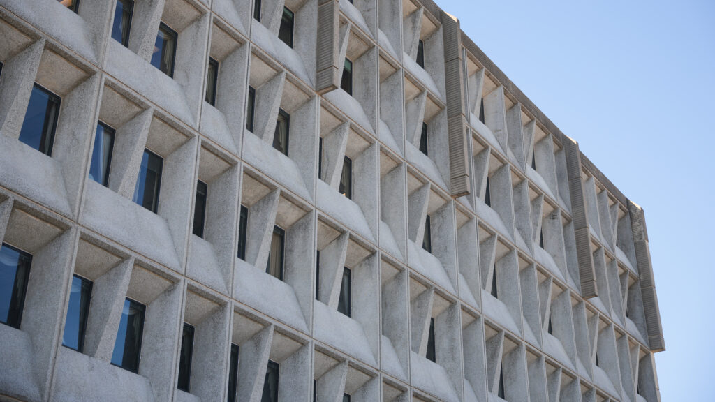 Federal Health Agencies Lose Scientific Advisors Under Trump Administration