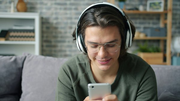 How AI Simplifies Everyday Challenges You Never Thought It Could