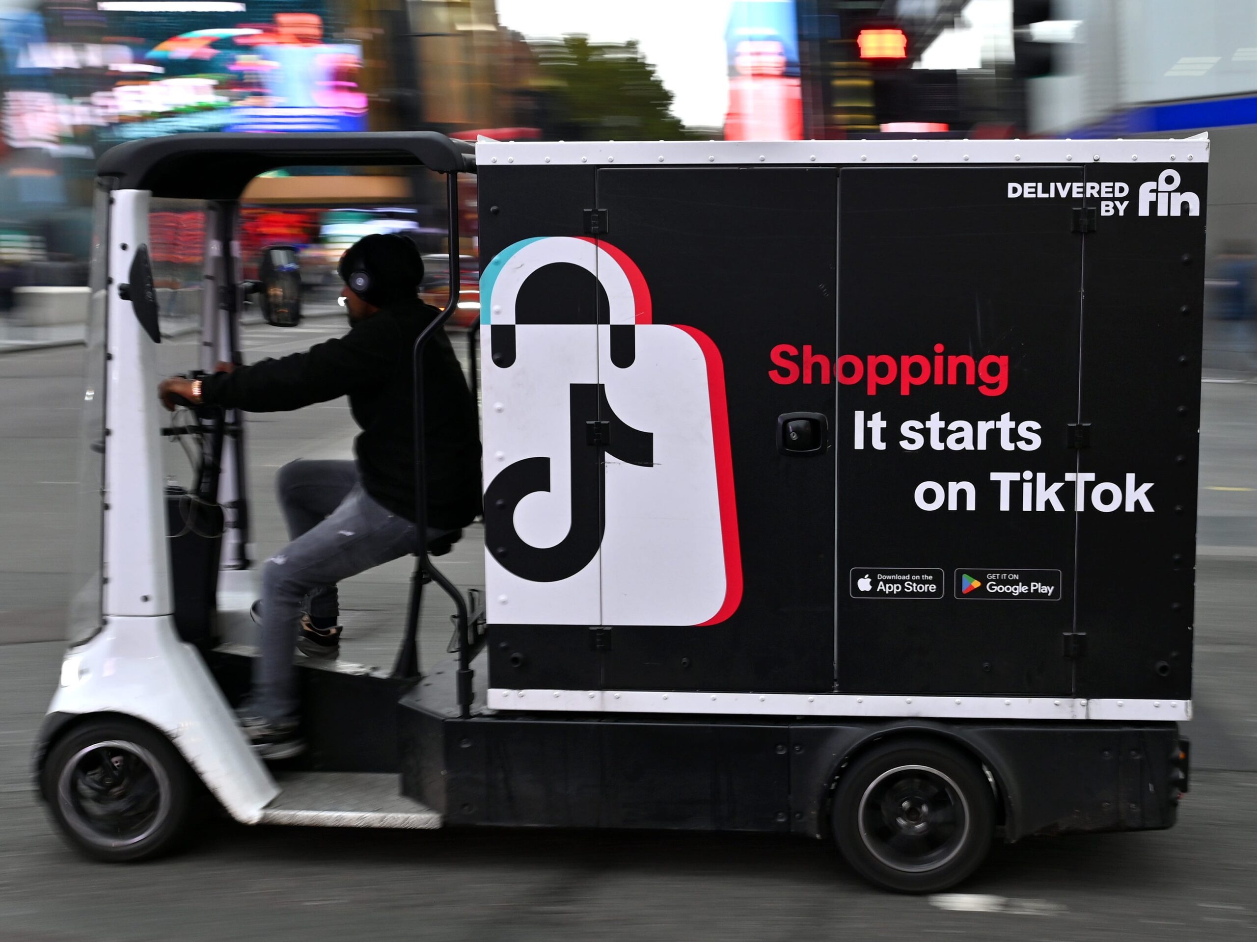 TikTok Shop Battles Surge in AI-Powered Scams Targeting Fake Products