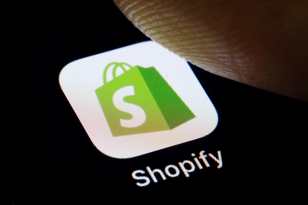 Shopify Quickly Restores Service After Cyber Monday Outage