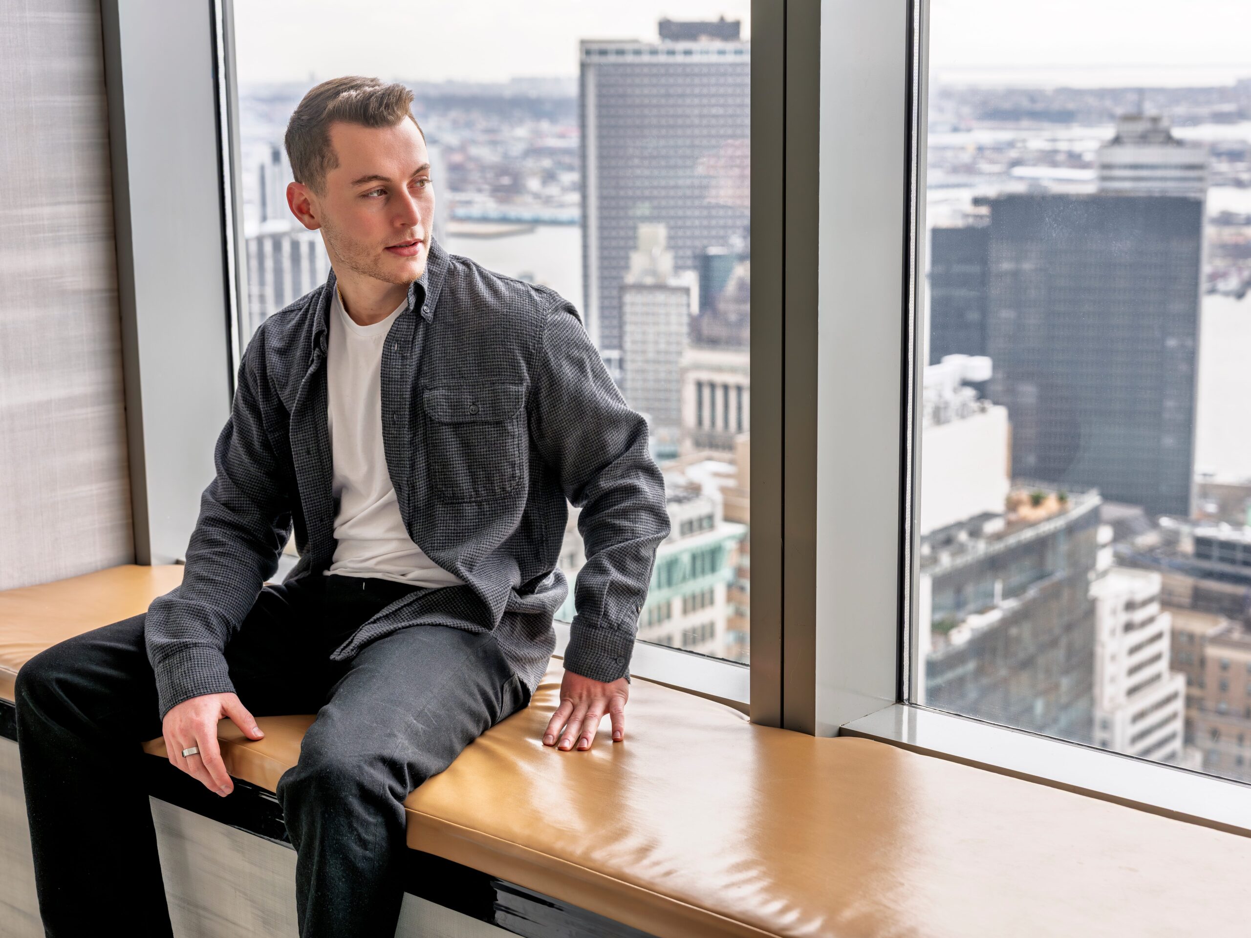 How Oscar Rachmansky Turned a Sneaker Side Hustle Into a $40 Million Wholesale Business at 24