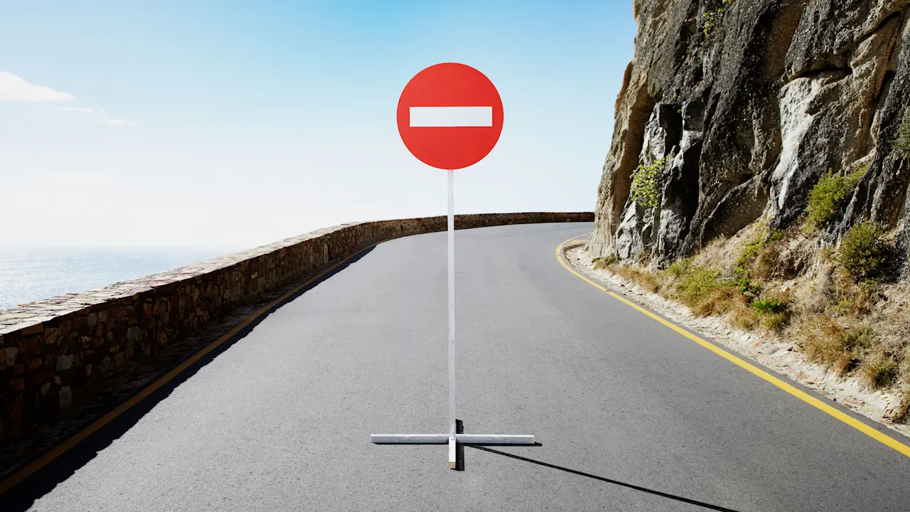 How to Navigate When Your Boss Is Hindering Your Career Growth