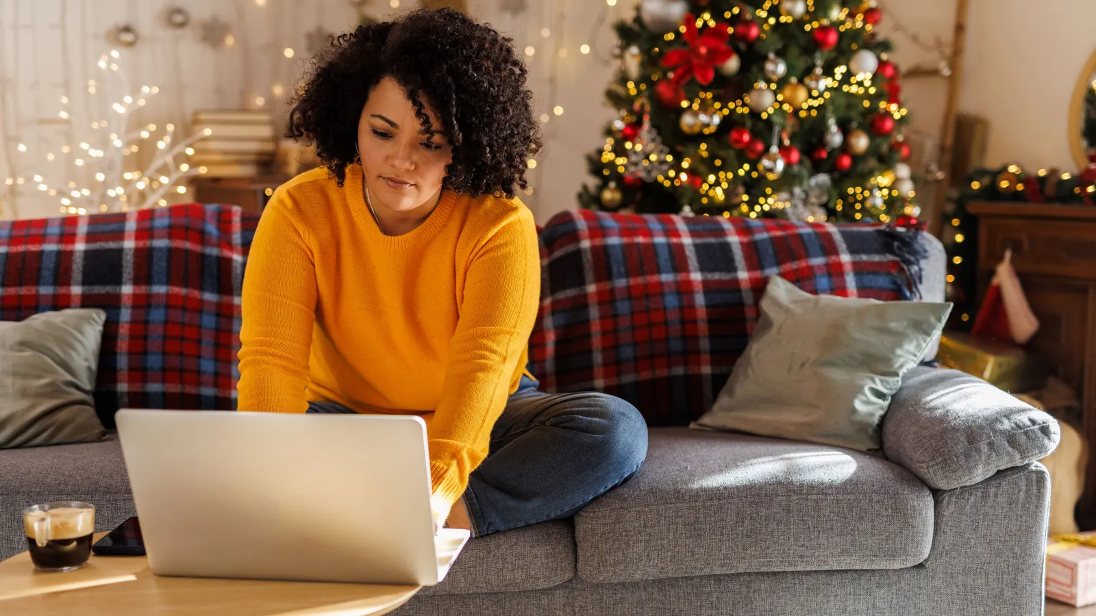 AI Drives Dramatic Surge in Holiday Retail Traffic, Adobe Data Reveals