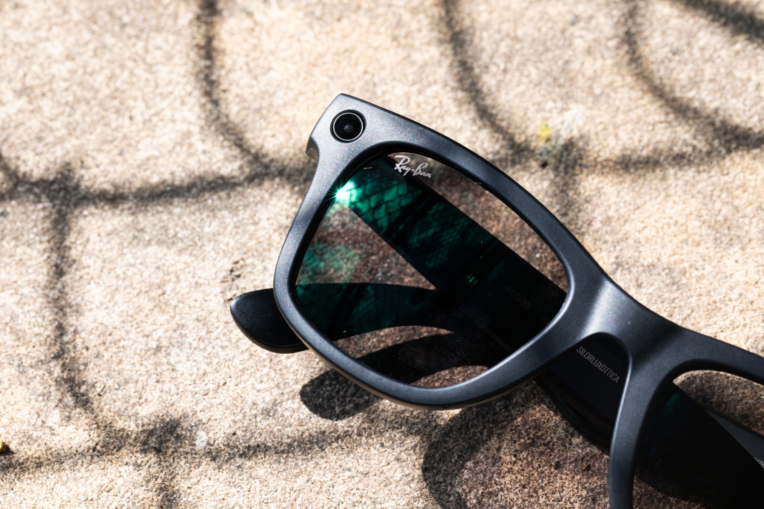 Apple Set to Unveil AI-Driven Smart Glasses, Pendant, and AirPods