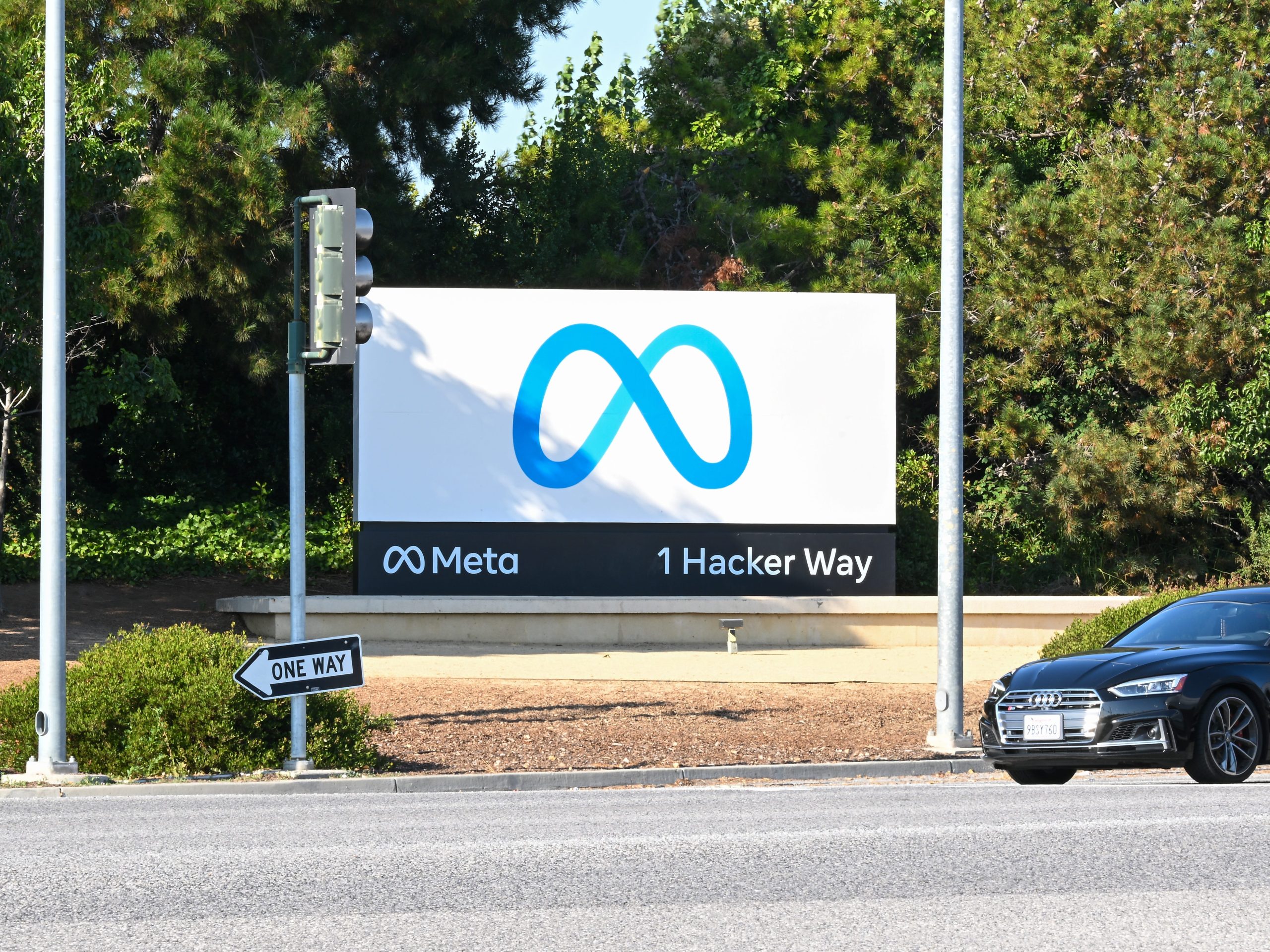 Meta's AI Alignment Chief Faces Email Chaos with OpenClaw Bot