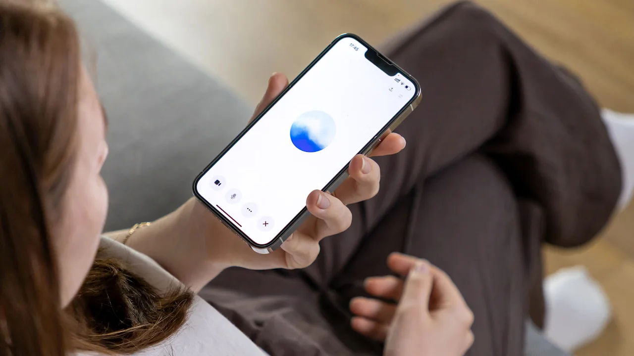 Study Reveals AI Advice May Diminish Accountability and Empathy