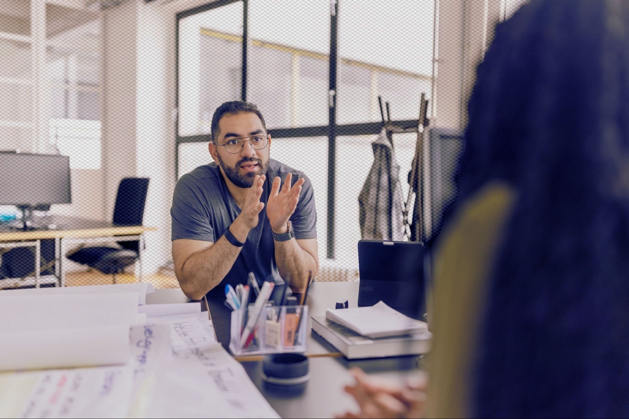 Mastering Pre-Communication: How Effective Leaders Win Conversations Before They Begin