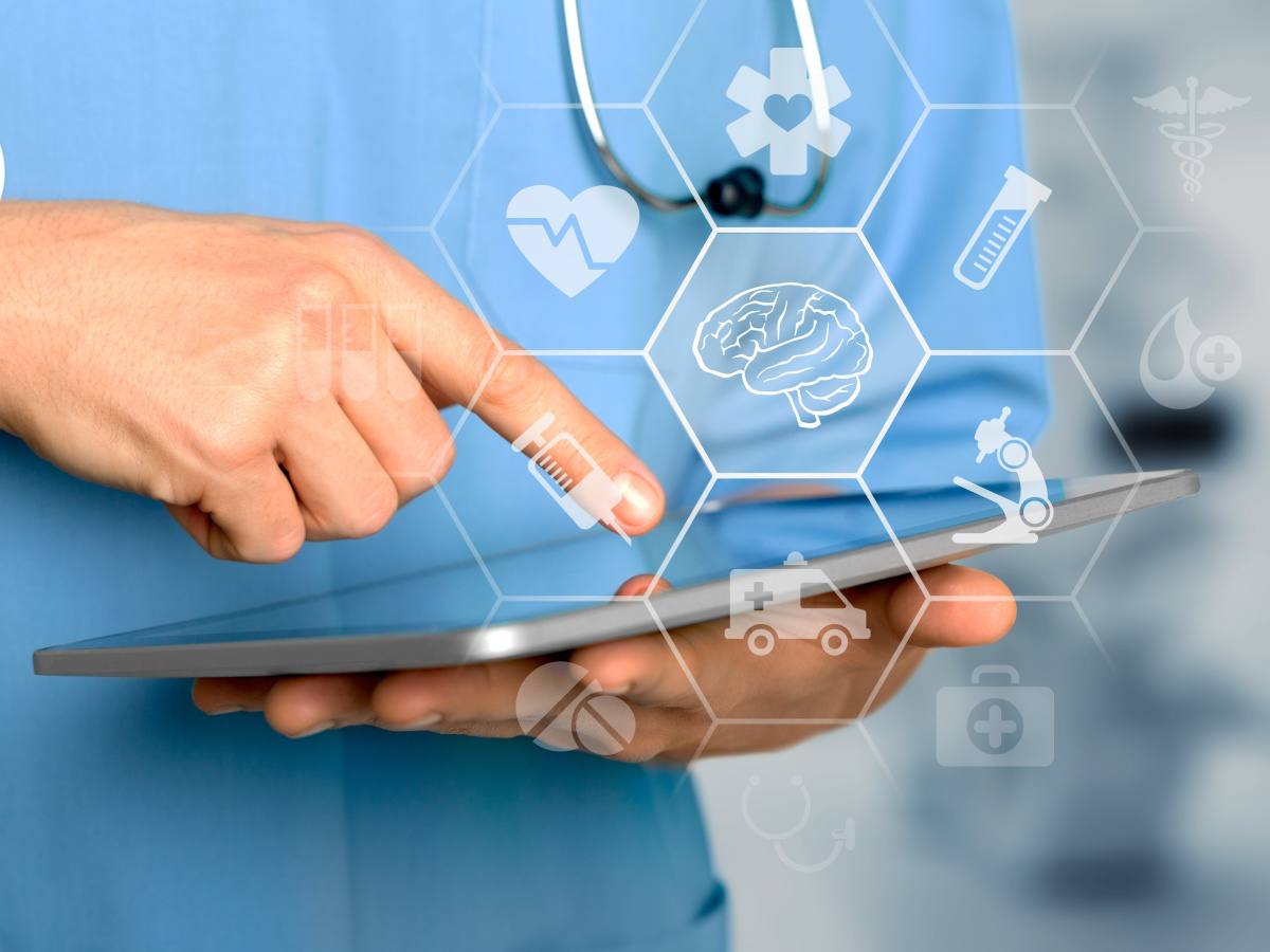Assessing the Reliability of AI Chatbots for Medical Guidance