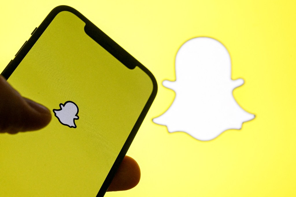 Snapchat Integrates AI Chatbots for Enhanced Brand Interaction