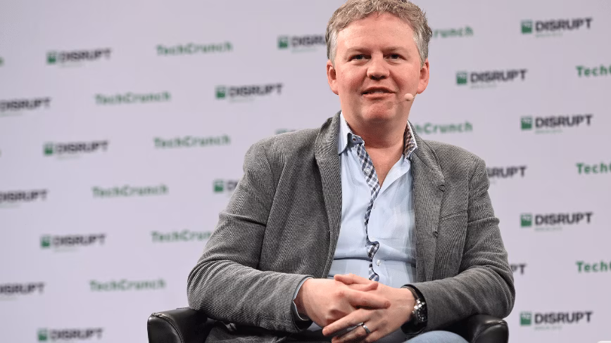 Cloudflare Surpasses Earnings Expectations Amid Layoffs Driven by AI, Stock Drops Sharply