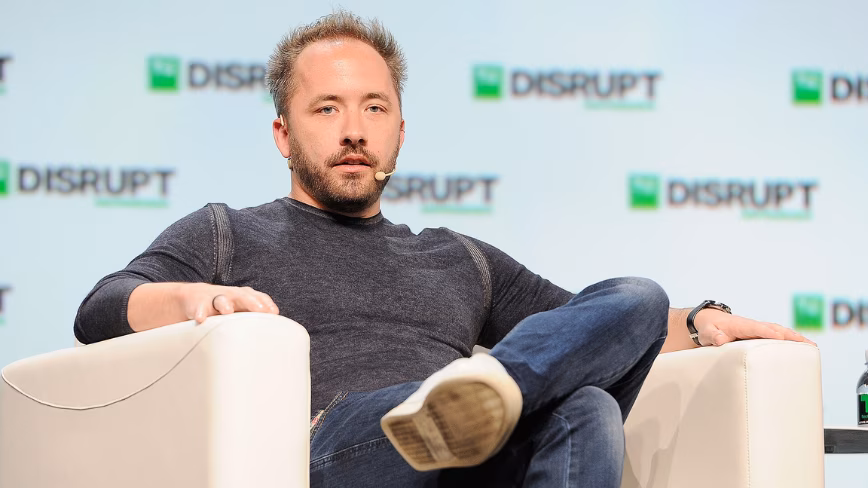 Dropbox Founder Drew Houston Steps Down as CEO After 19 Years Amidst Rising Competition