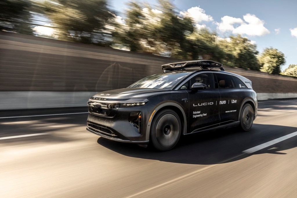 Uber Teams Up with Hertz for Maintenance and Management of Lucid Motors Robotaxi Fleet