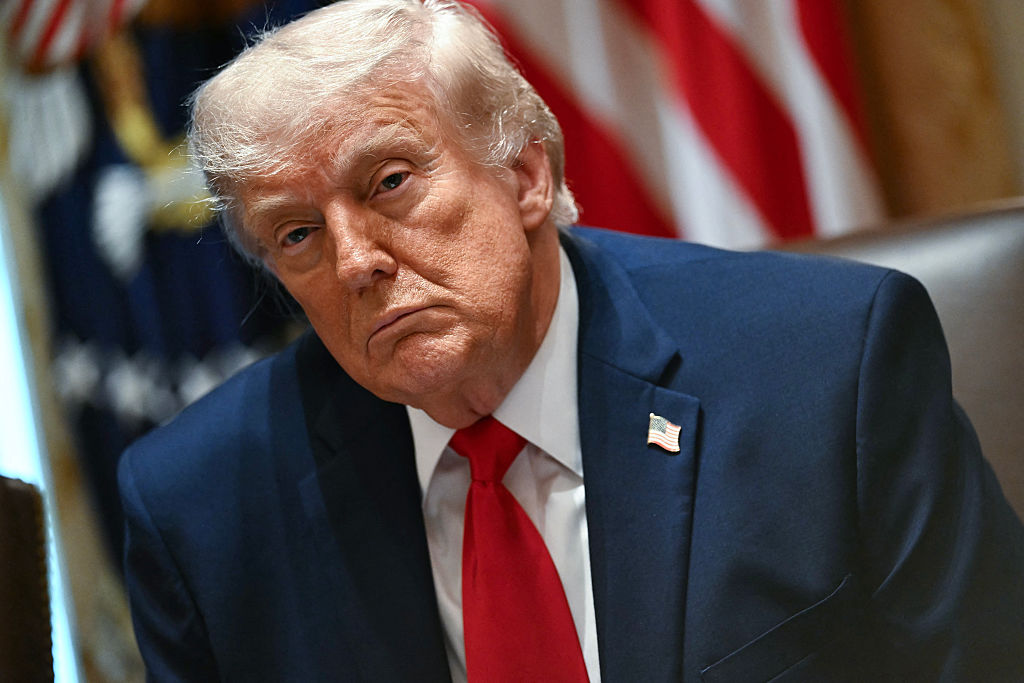 Trump Issues Scaled-Back AI Oversight Executive Order Following Industry Pushback