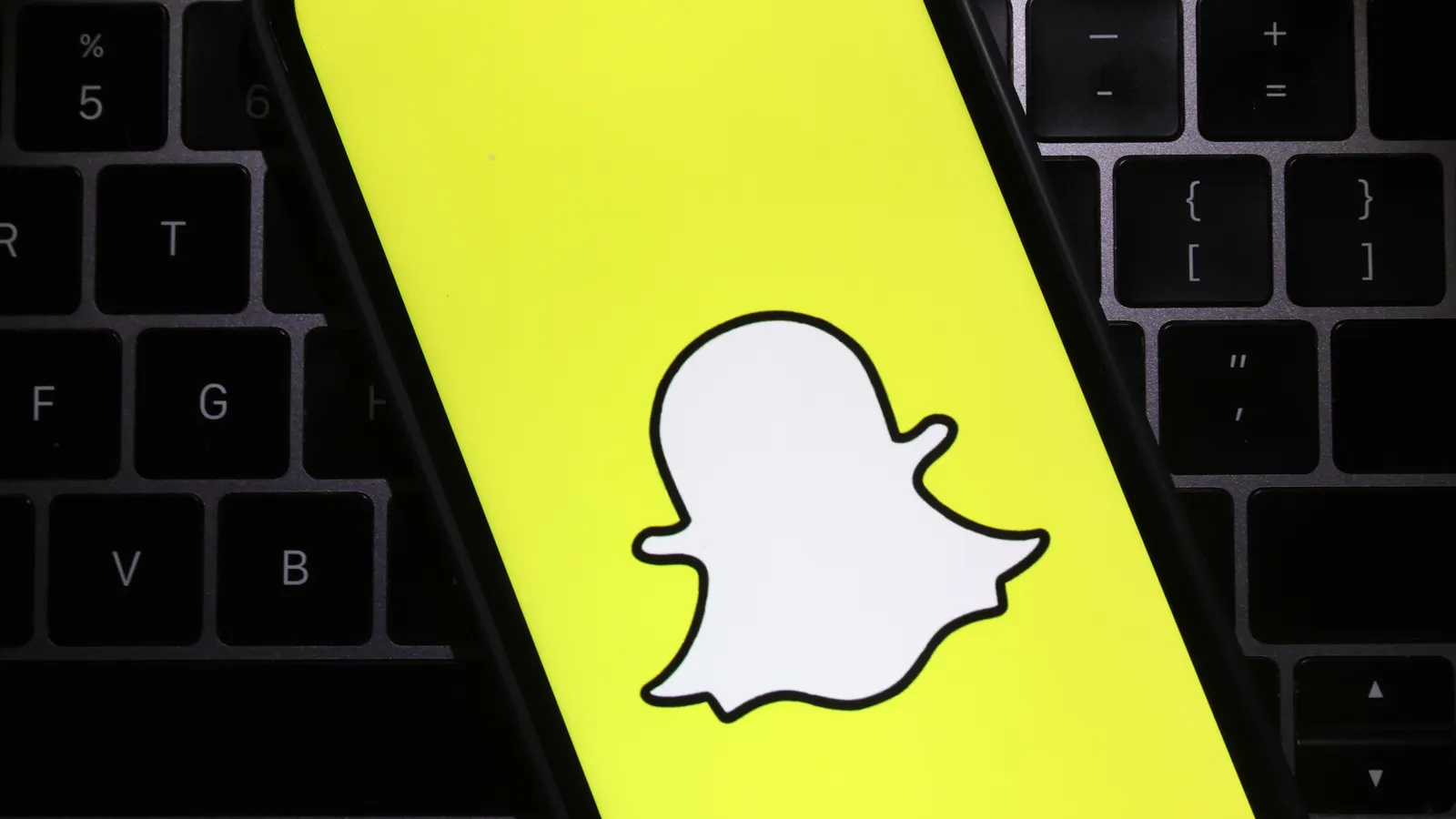 Snapchat Enhances Lead Generation with New HubSpot Partnership