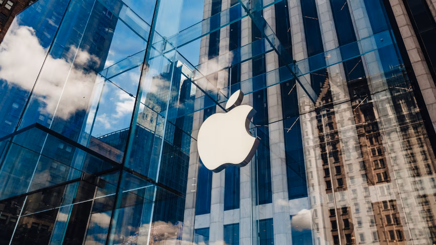 Apple Plans Enterprise Servers Powered by Custom M8 Ultra Chips