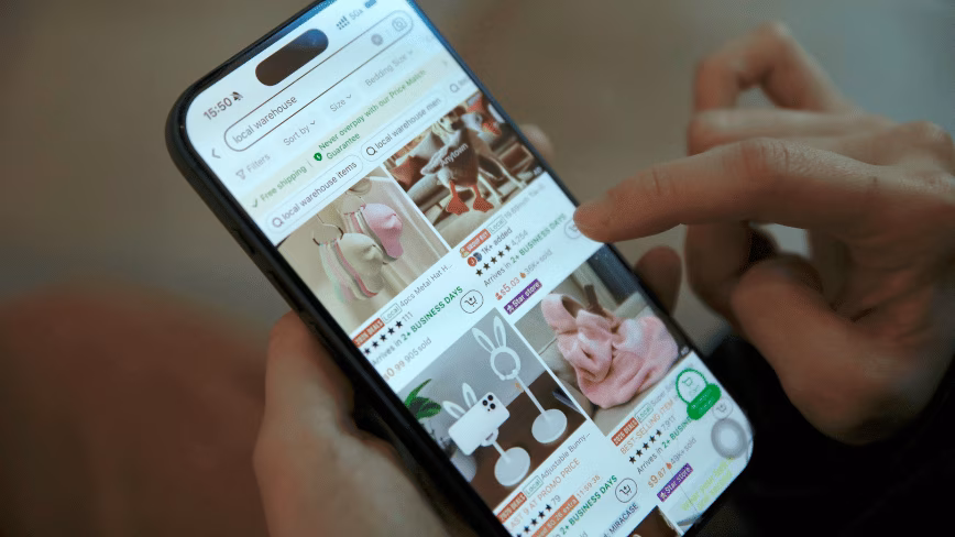 AI Tools Boost US Shopper Engagement, Surpassing 50% Milestone According to NIQ