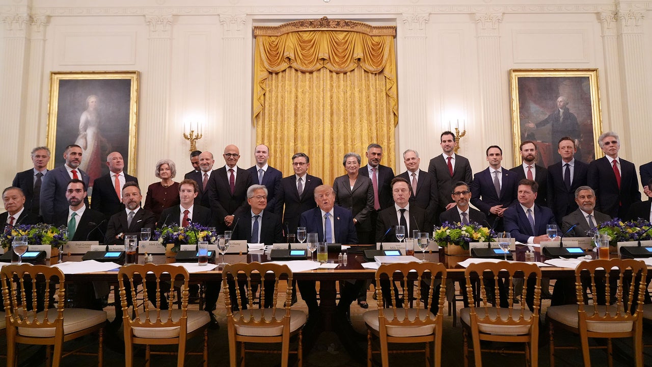 Tech Giants and Trump Champion Voluntary AI Oversight to Address Safety Concerns