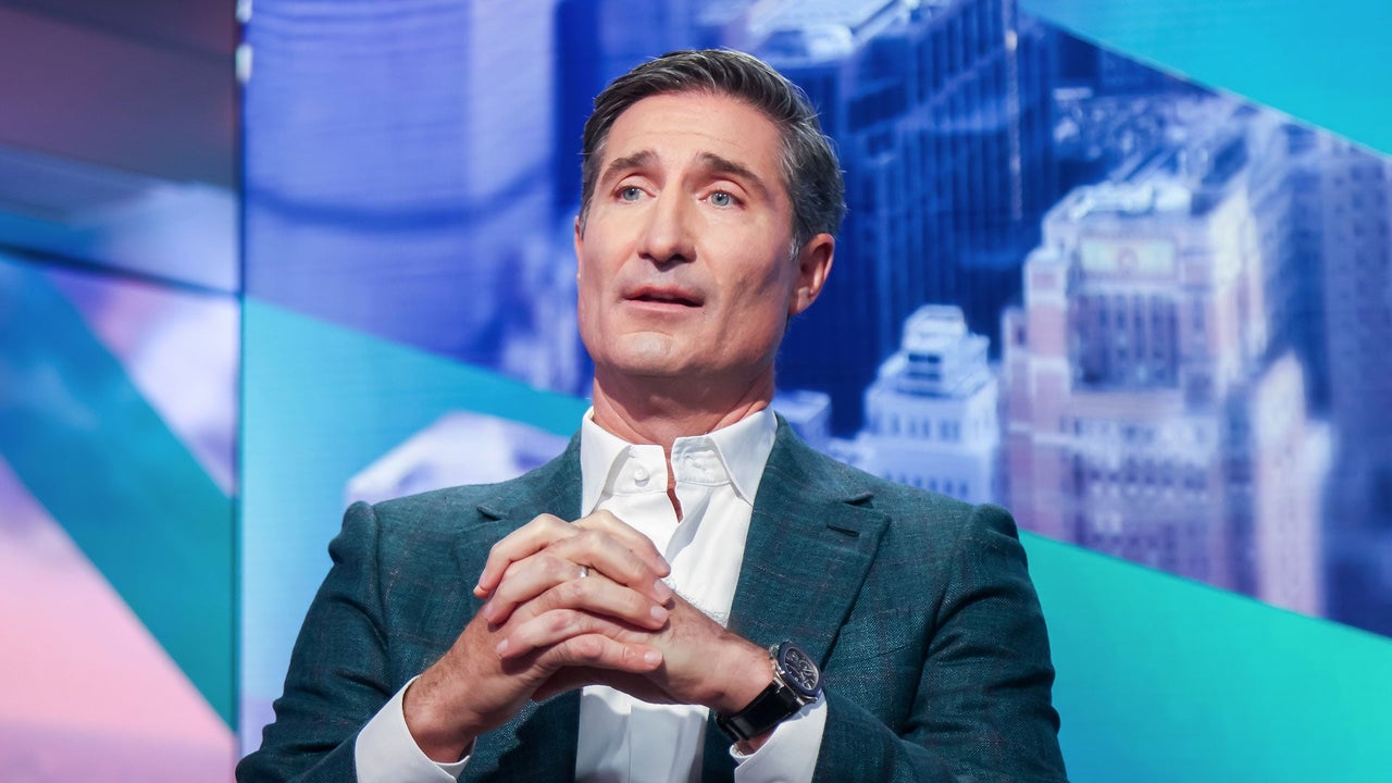 Starbucks CEO Brian Niccol’s Leadership Revival: Back to Core Values for Company Success